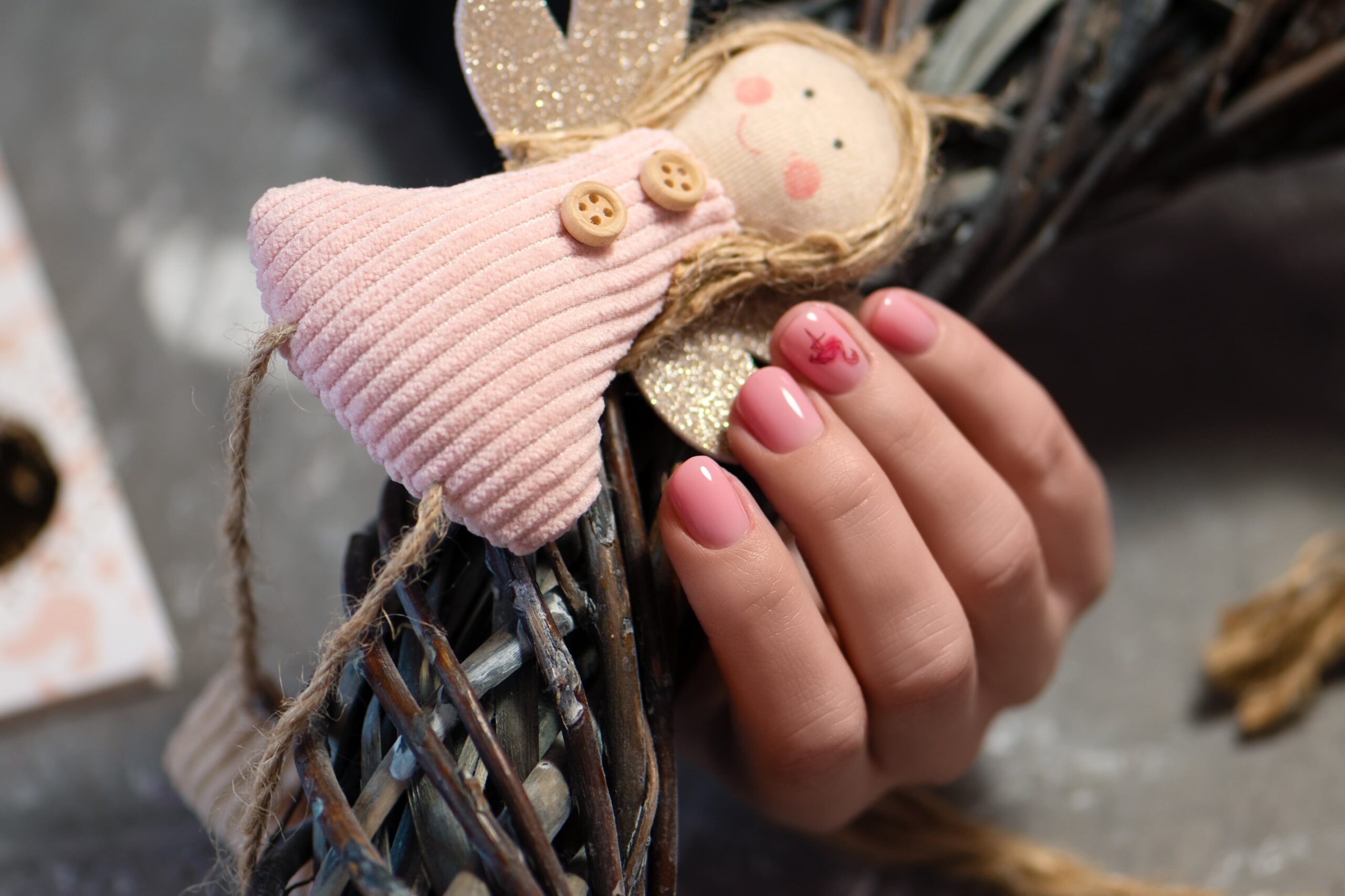Red Nail Spa in Roseville, MI (6)