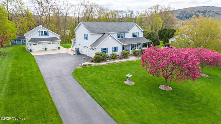 Shannon Clark, Realtor - Century 21 Jackson Real Estate in Towanda, PA (6)