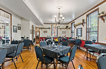 The Country Inn Restaurant in Berkeley Springs, WV (4)