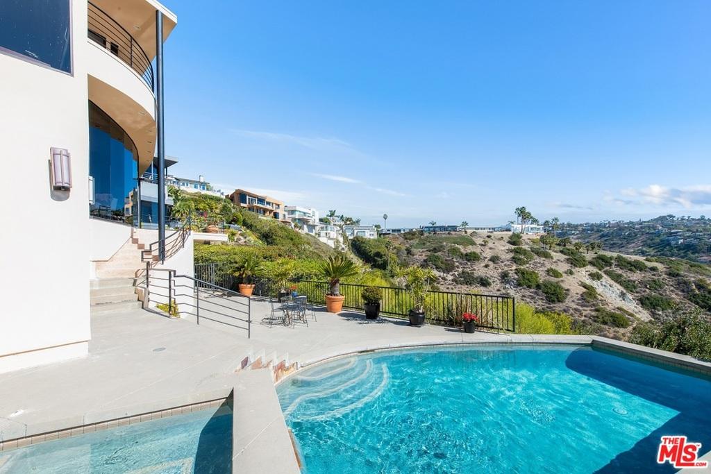 Jessica Gannon | Coastal Real Estate | Top Laguna Real Estate Broker Associate in Atwood, CA (4)