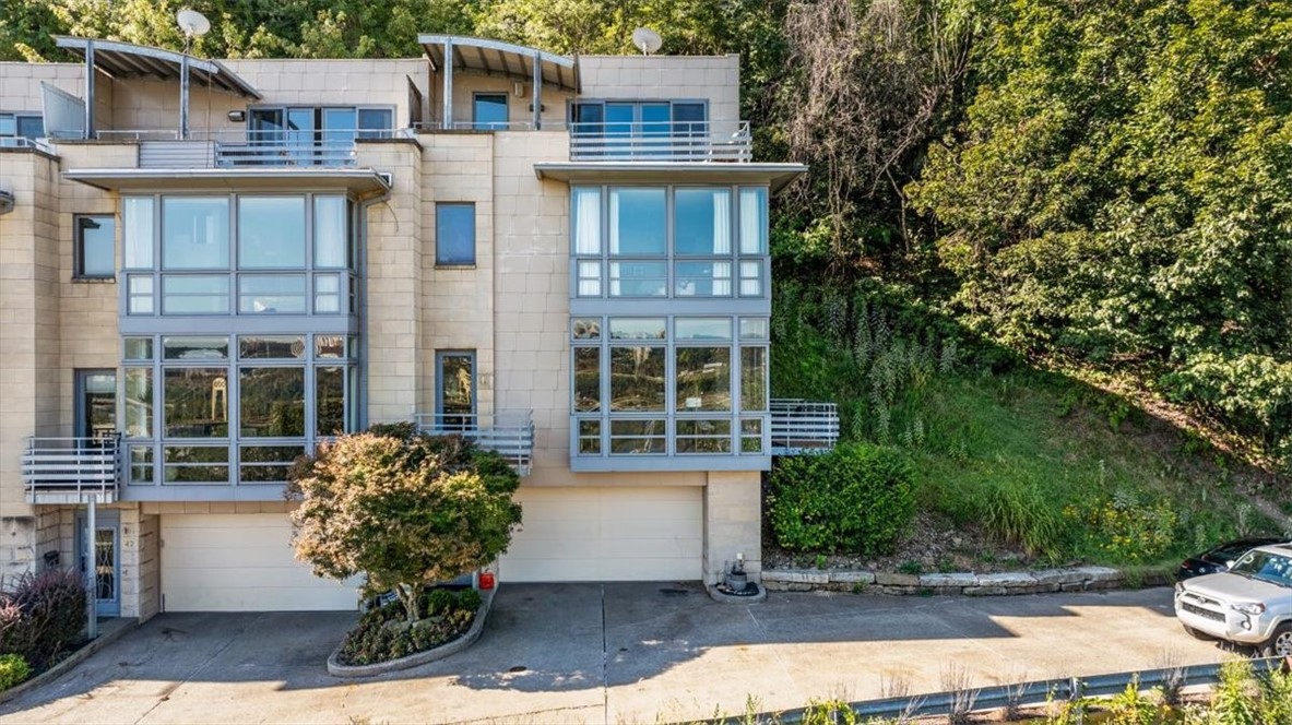 Zita Billmann | REALTOR in Pittsburgh, PA (4)