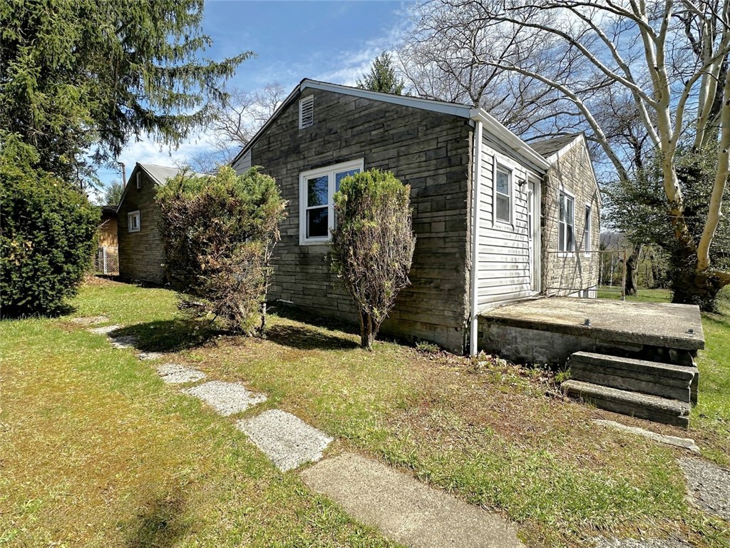 Donna Tidwell in Ligonier, PA (3)