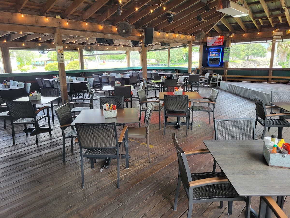 Scotty's Tiki Bar in Clewiston, FL (2)