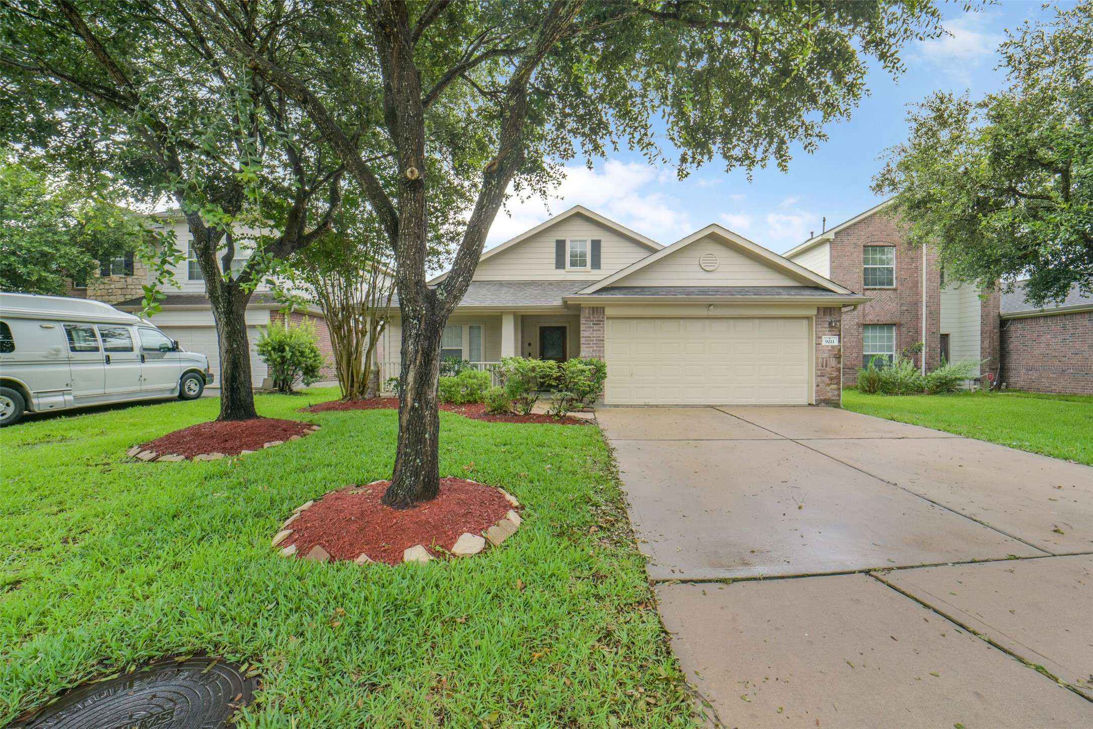 Michael Gee, Realtor - Real Broker, LLC - Houston, TX in North Houston, TX (5)