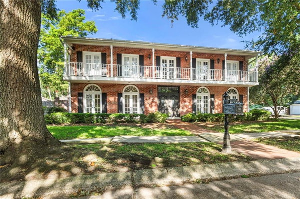 EZ Realty Inc. in Gretna, LA (3)