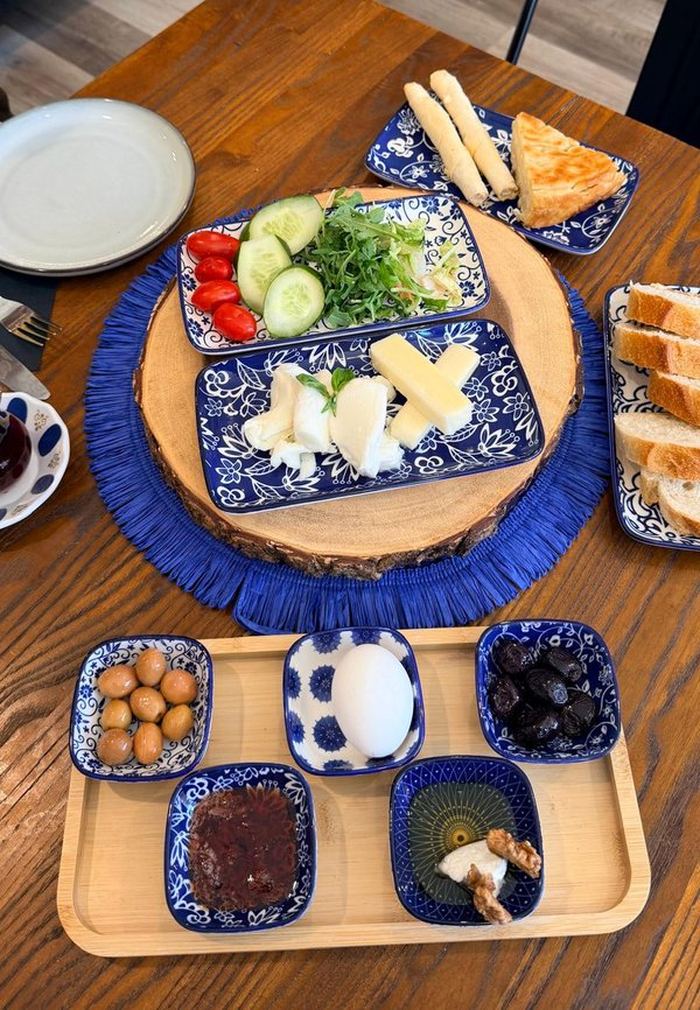 Bodrum Cafe Bakery in Caldwell, NJ (2)