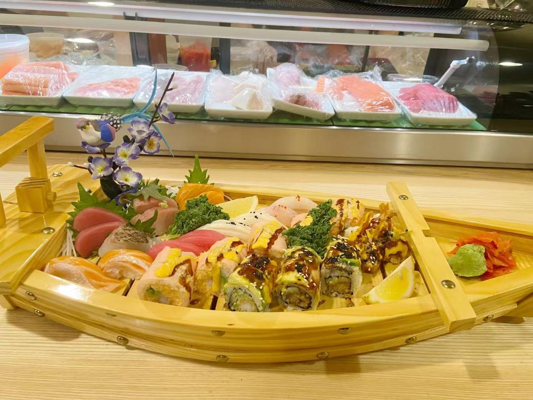 Moy's Asian Cuisine Restaurant in Elkhorn, WI (2)