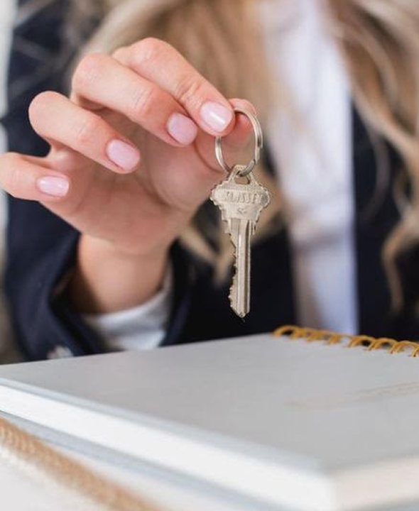 Agent Ava || Ava Hixenbaugh, Real Estate Agent in Hinckley, OH (6)