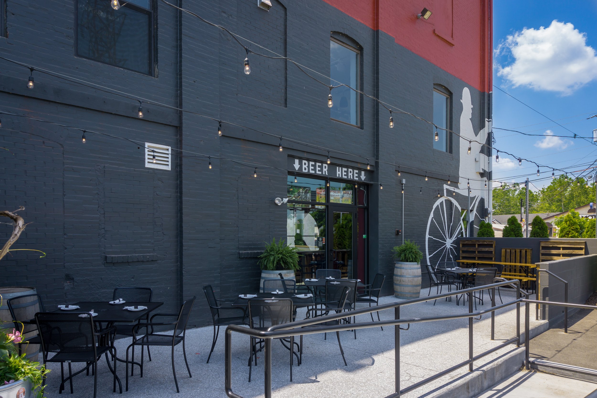 Puddlers Kitchen & Tap in Bridgeport, PA (5)