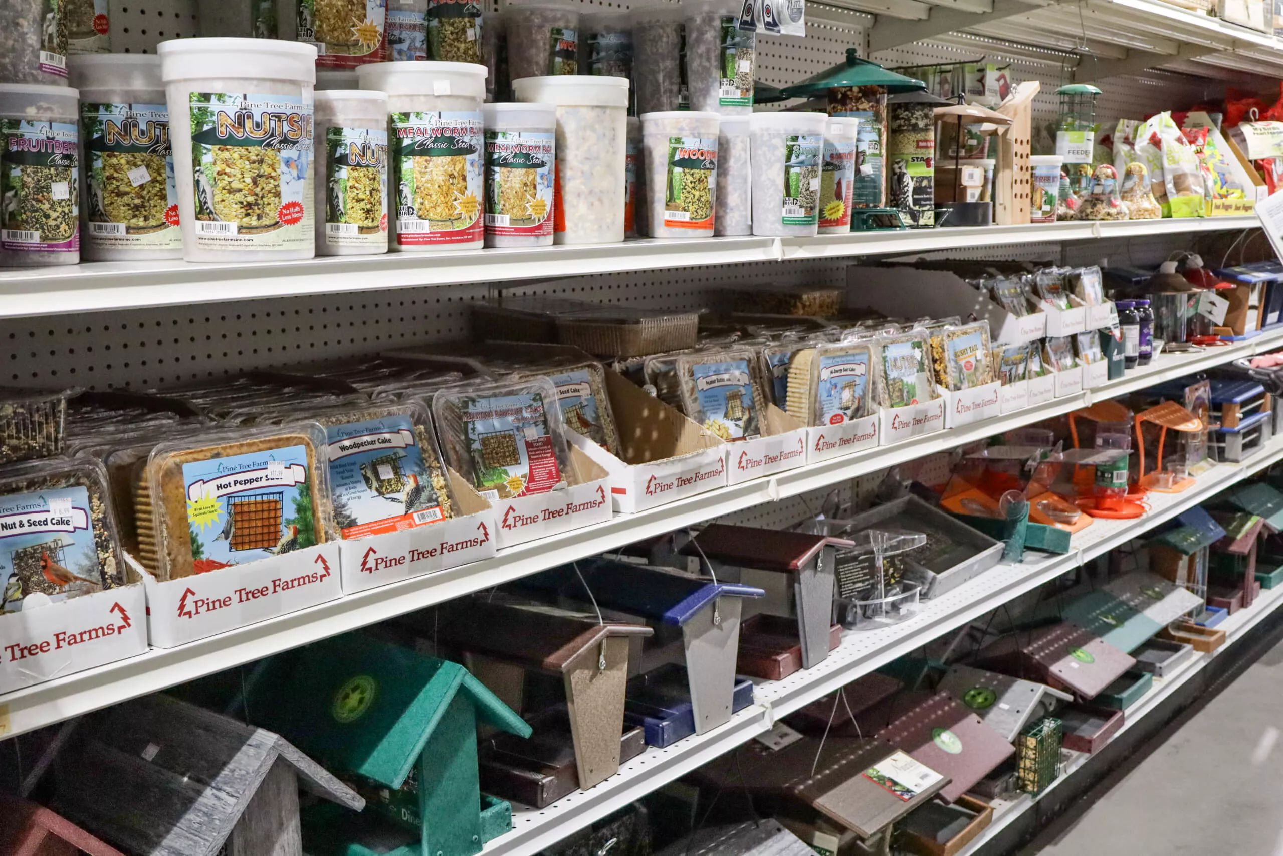 The Country Barn (Home & Farm Store) in Middlebury, IN (4)