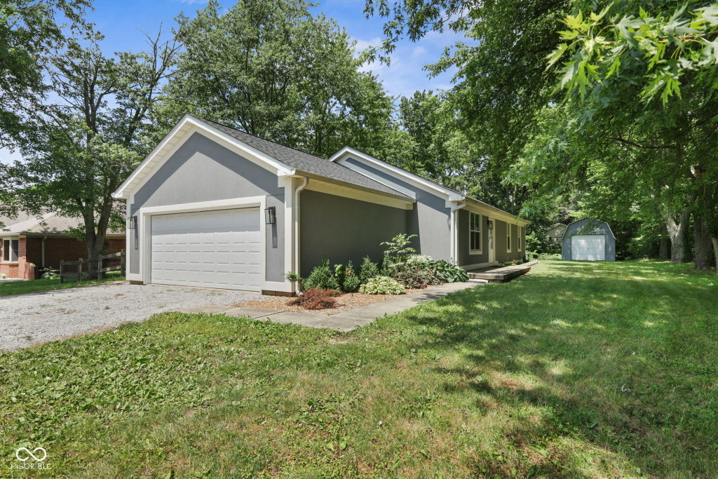 Sarah Noel - Real Estate With Style in Plainfield, IN (3)