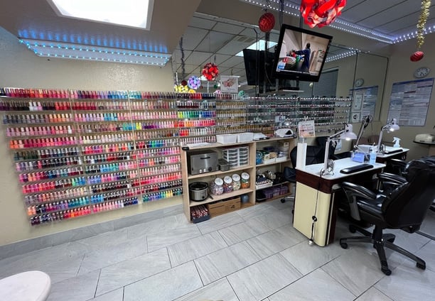 Titanic Nails in La Habra, CA (4)