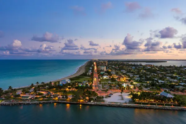 Angela Ackermann & Amanda Geller, Realtors® in Fort Pierce, FL (4)