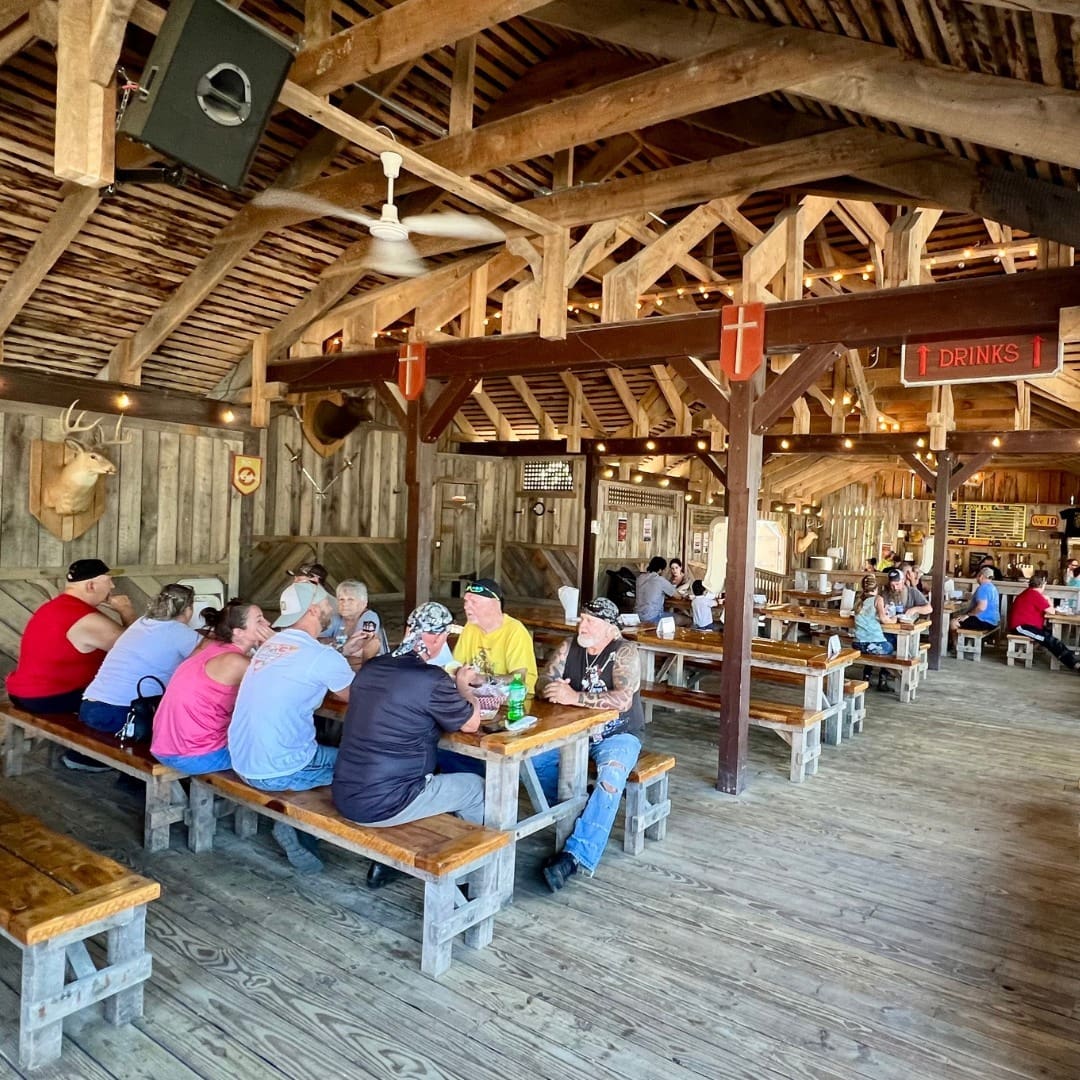1572 Roadhouse Bar-B-Q in Waynesville, OH