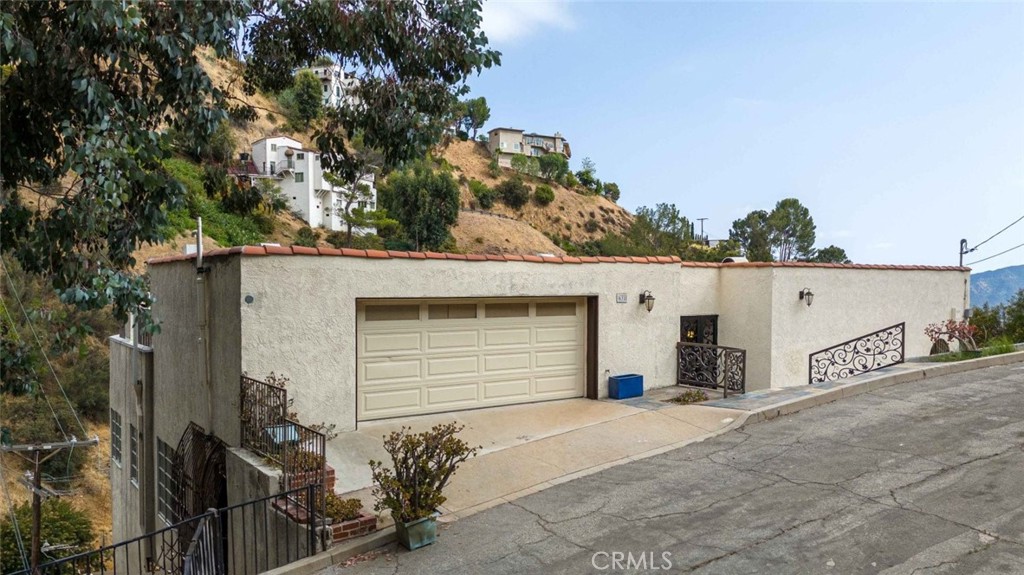 Martin & Mike Properties - Top Brokers by JohnHart Real Estate in Burbank, CA (4)