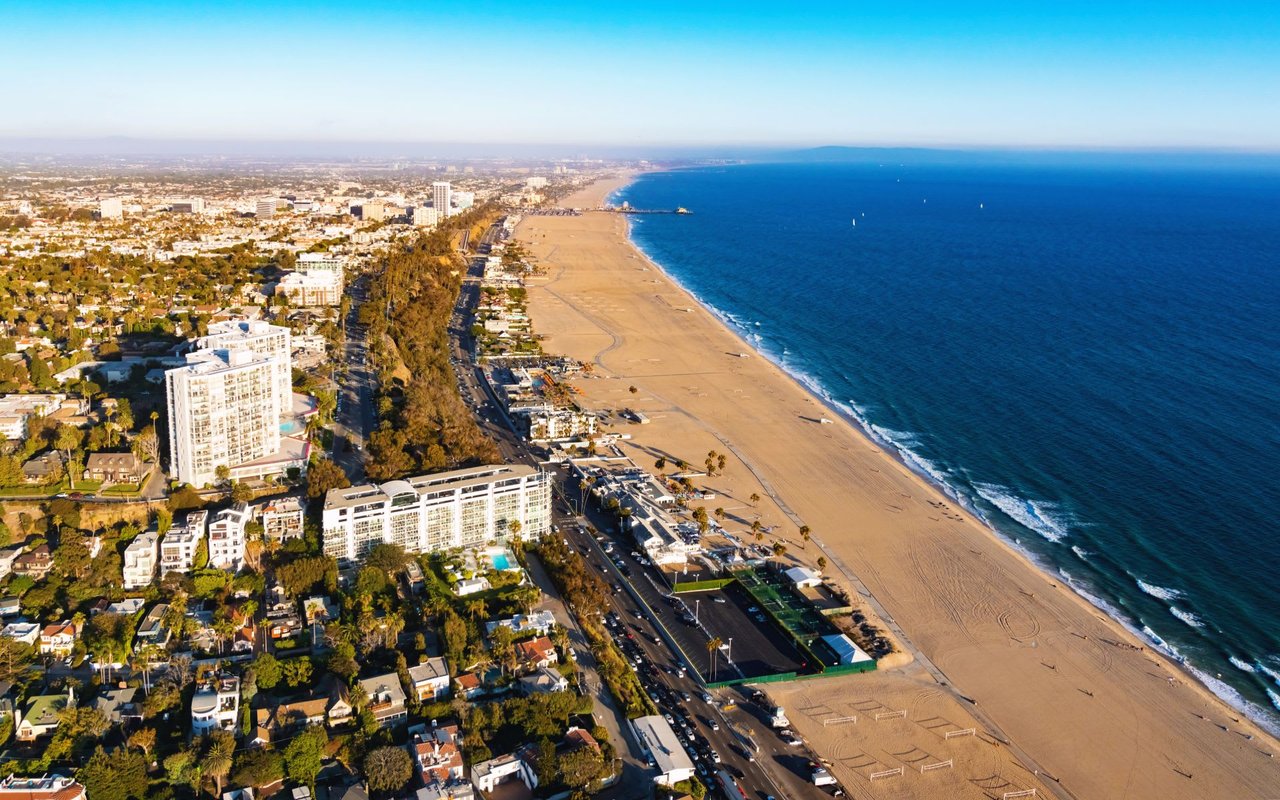 Scott Price, Real Estate Agent in Santa Monica, CA (4)