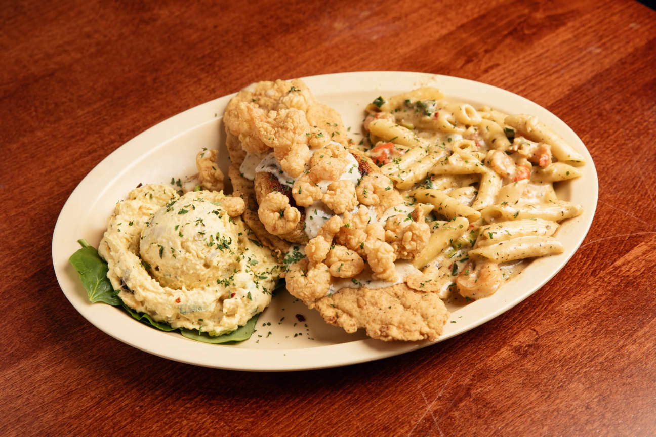 PEEWEE'S CRABCAKES Food Truck in New Orleans, LA