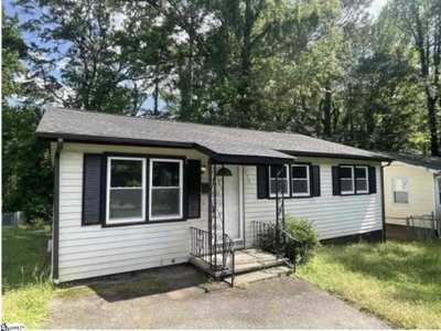 SHULIKOV REALTY & ASSOCIATES in Inman, SC