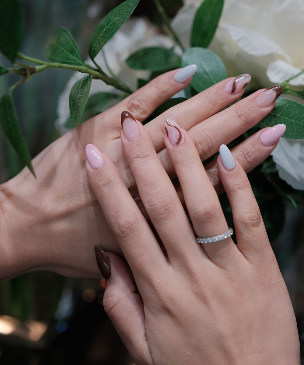 Sunlight Nail Bar in Royal Oak, MI (2)