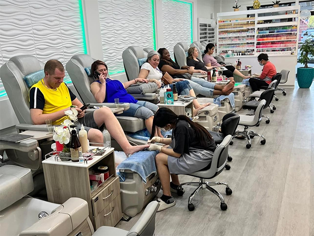 Nails Tech in Pasadena, MD (3)