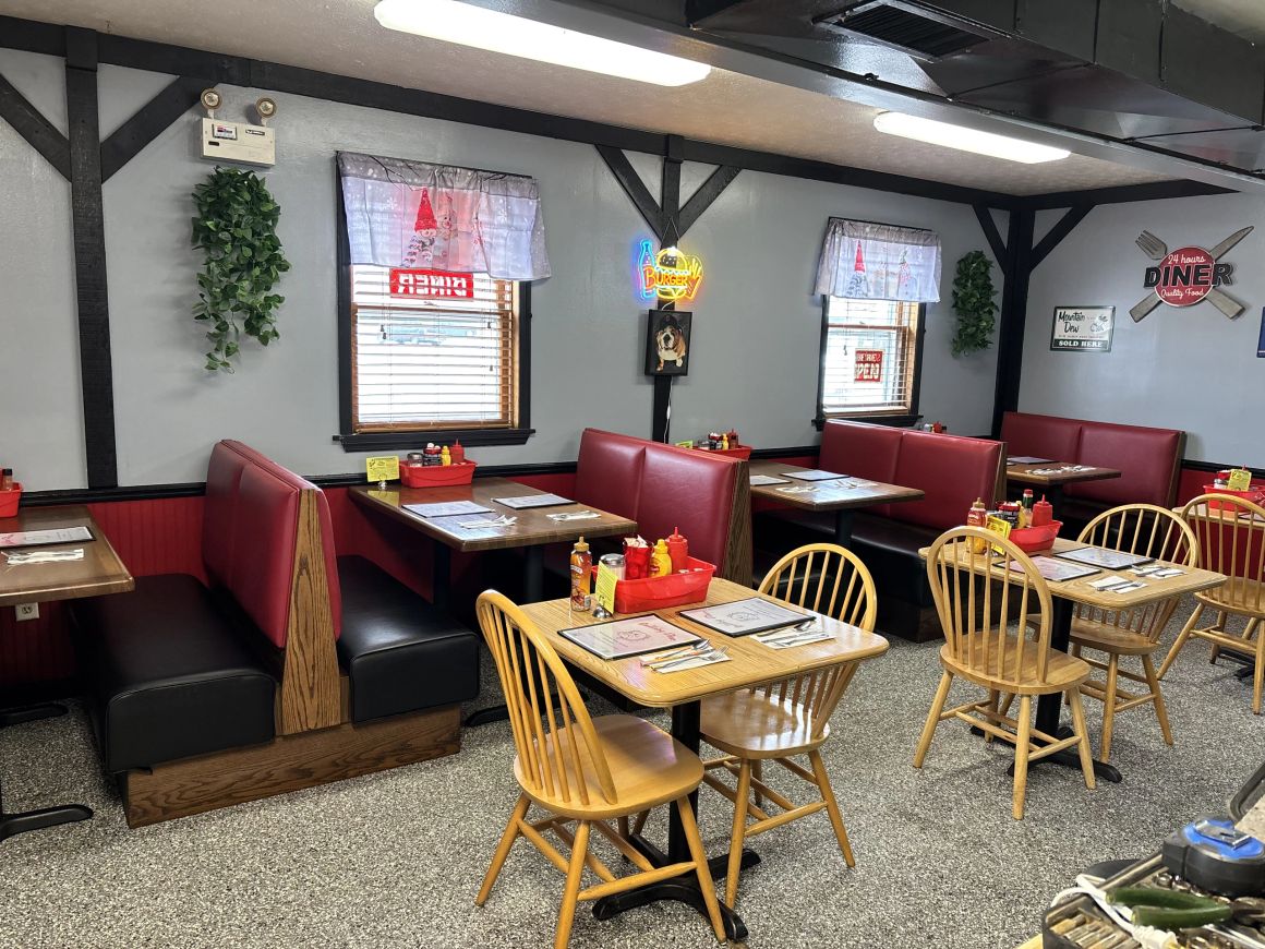Bulldog Diner in West Milton, OH (2)