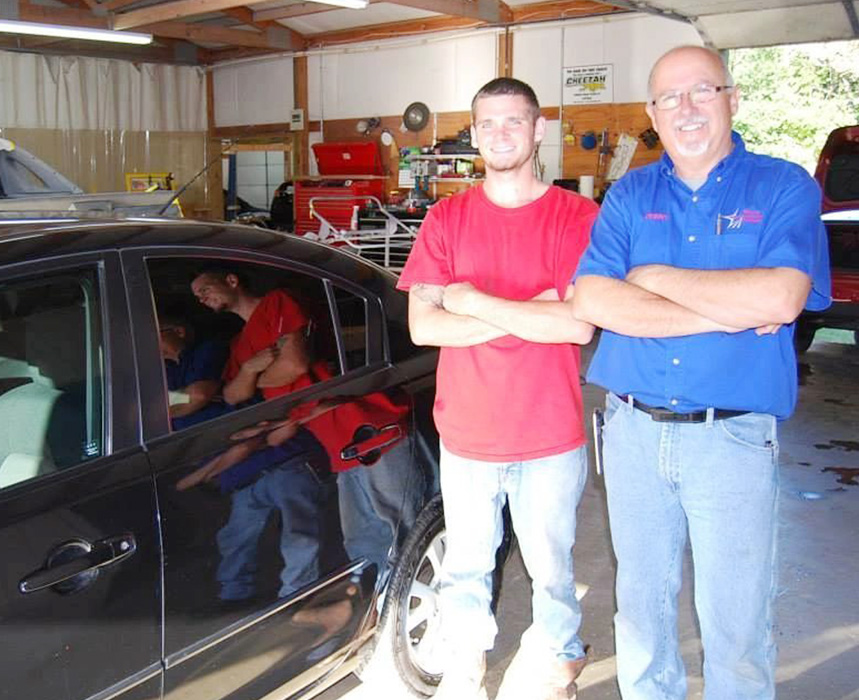 Nipper's Quality Auto Works in Whitehouse, TX (2)