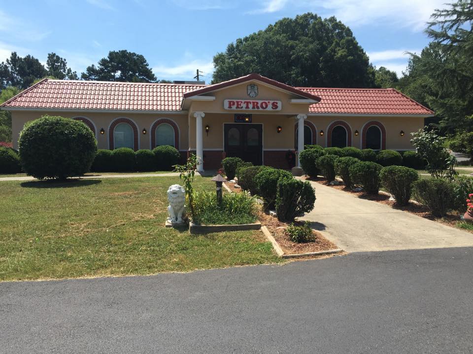 Petro's Pizza Restaurant in Cedartown, GA (2)