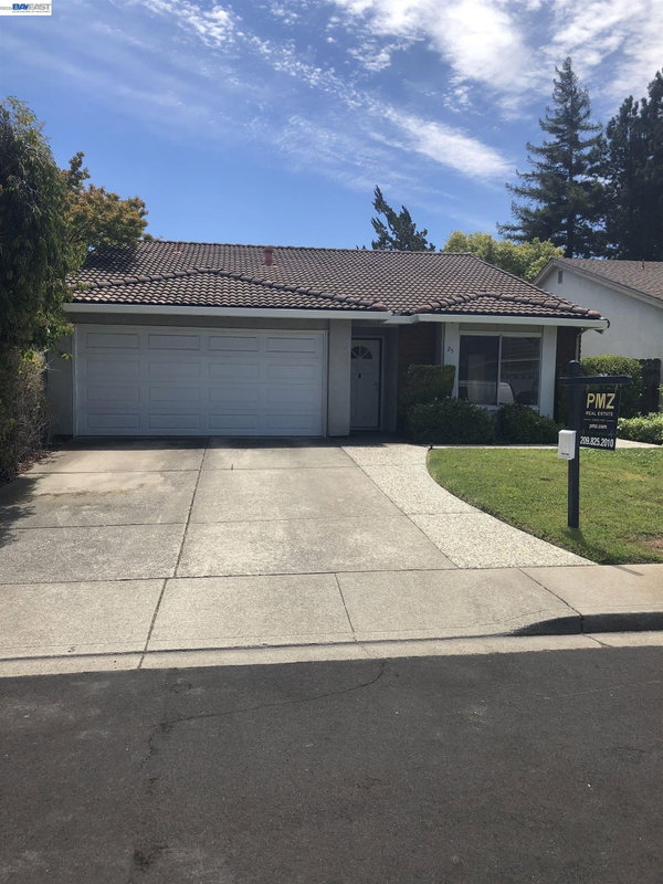 Debbie Burness-Real Estate Group at Compass in Danville, CA (2)