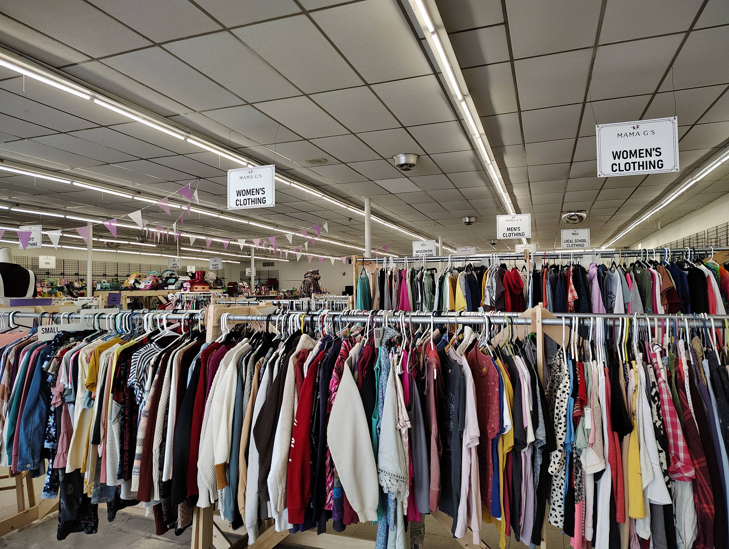 Mama G's Consignment Shop in Neillsville, WI