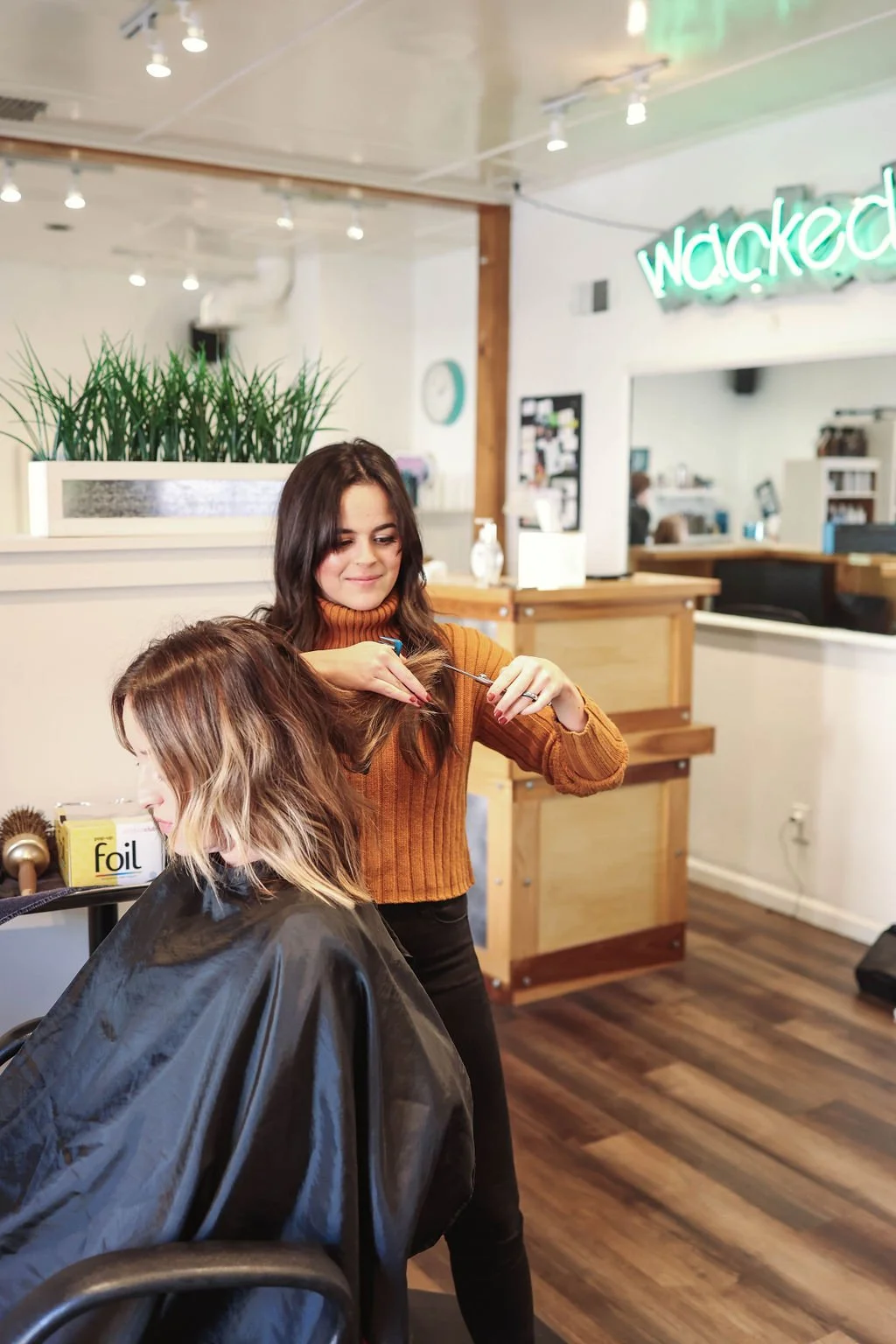 Wacked Hair Salon in Worthington, OH (5)