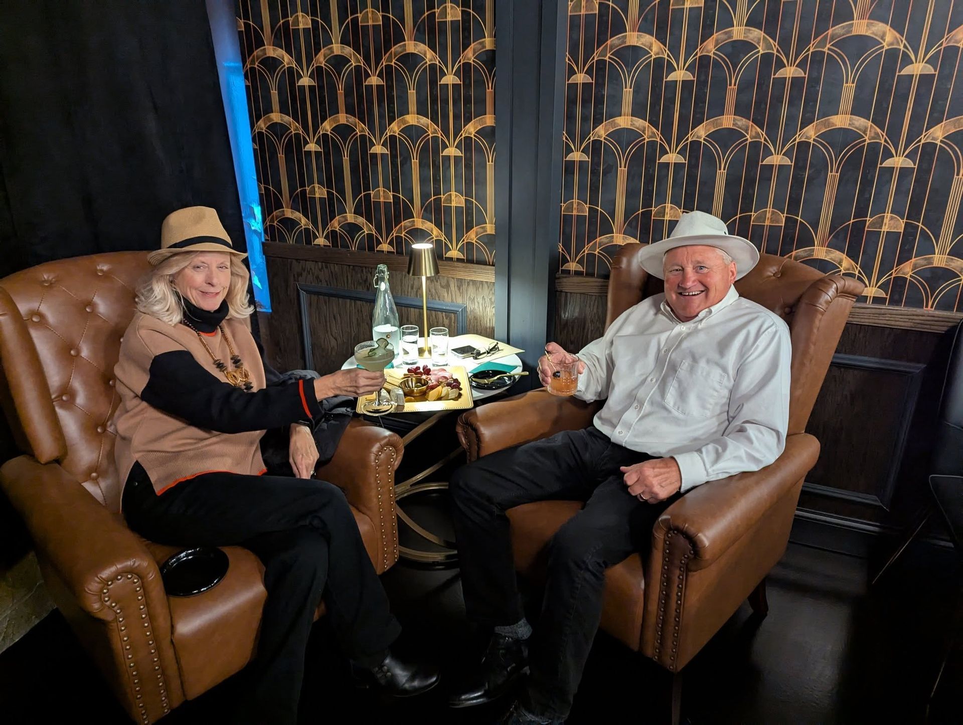 Oak & Ember Luxury Lounge in Ottawa, OH (5)