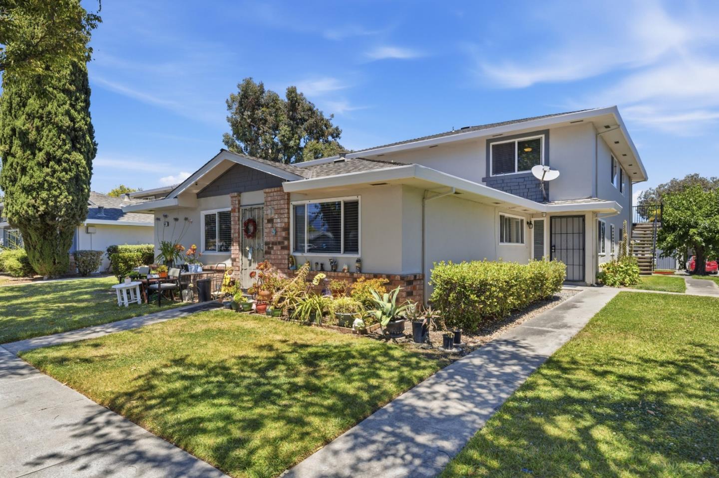 John Ultsch - Santa Cruz Realtor, The Madani Team Powered By Room Real Estate in Soquel, CA (6)