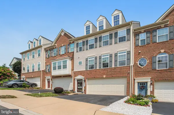 REALTOR Stephanie Hill, HillSellsDMV in Greenbelt, MD (2)