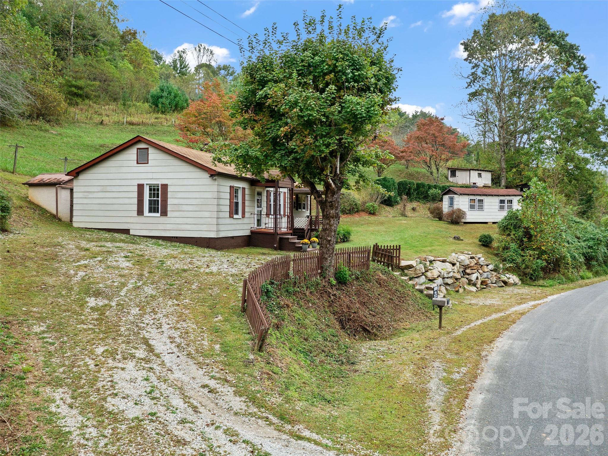 Cindy Casper, Mountain Adventure Realty in Bakersville, NC (5)