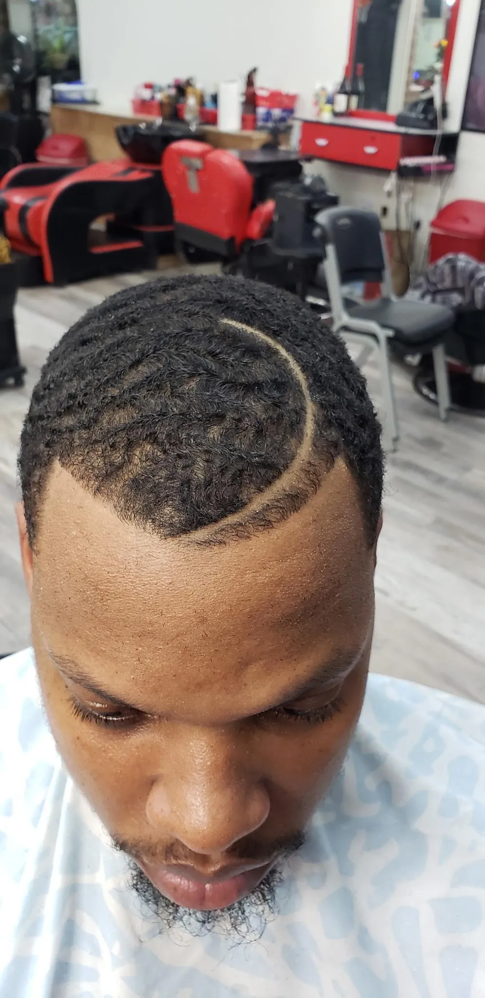 Man Cave Retreat Barber Shop in Fort Myers, FL (4)