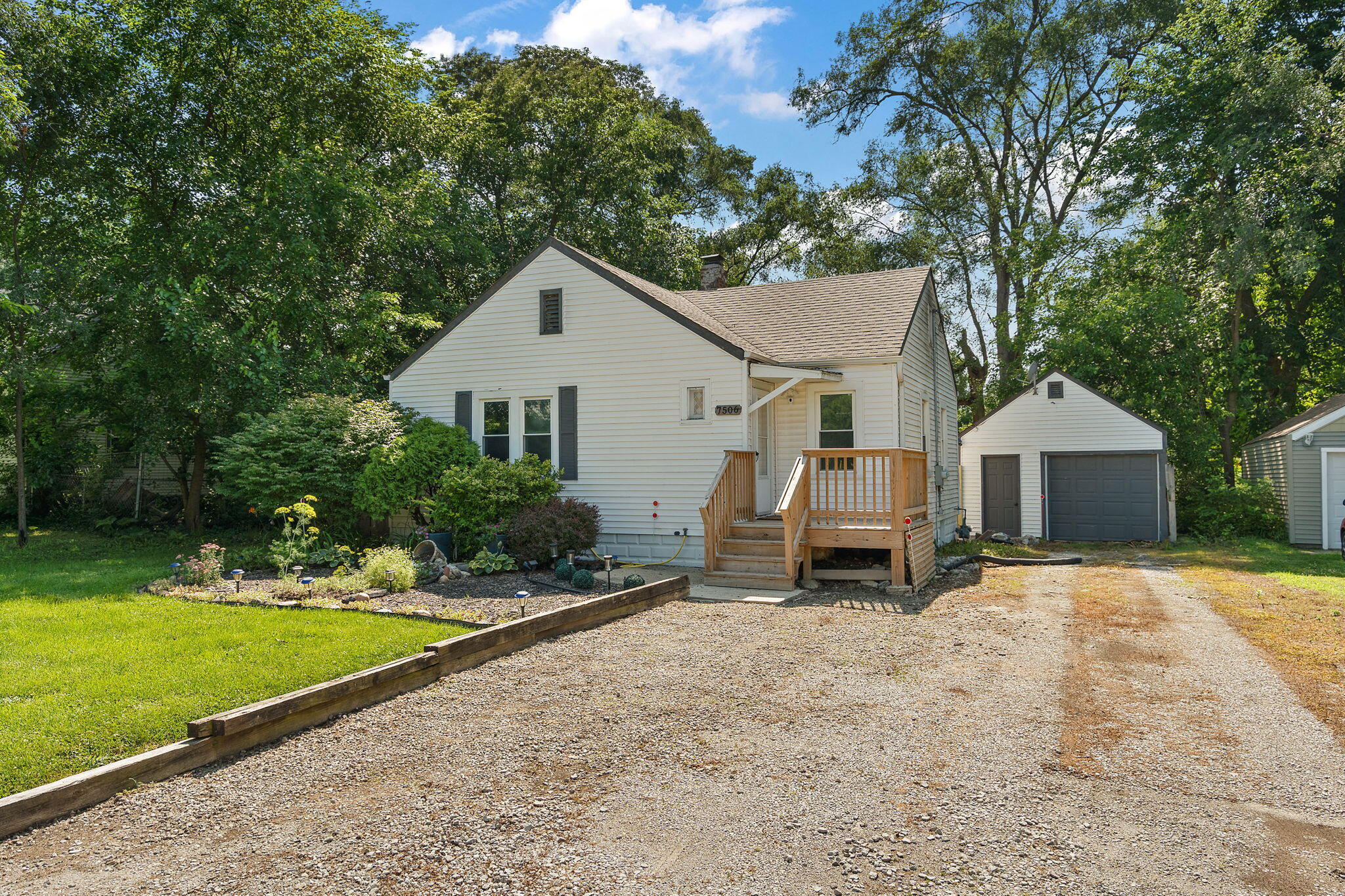 Brooke Metz, Realty Executives Premier in Schererville, IN