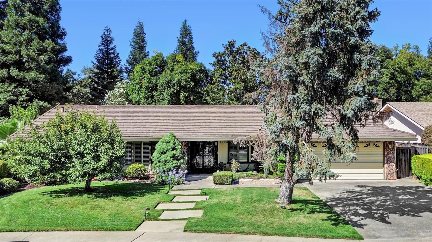E. Rainer Real Estate in Ripon, CA (2)