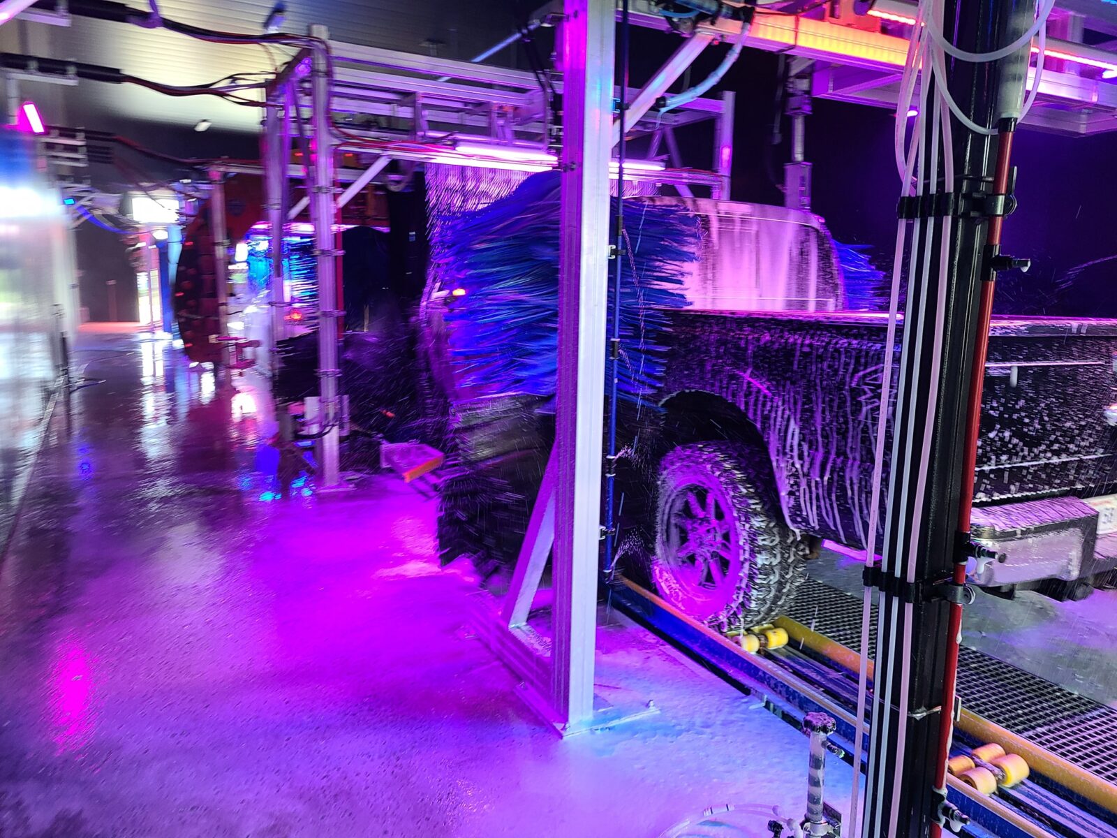 Mountain Edge Express Wash in Wytheville, VA (2)