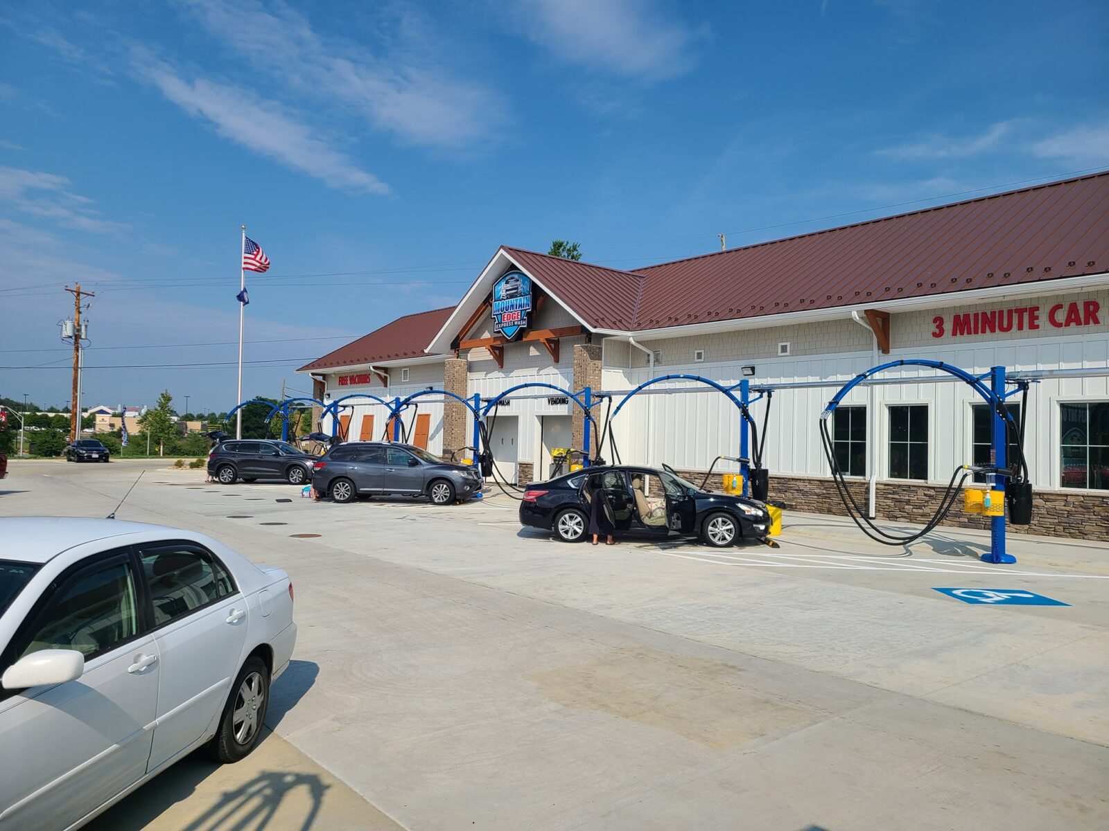 Mountain Edge Express Wash in Wytheville, VA (4)