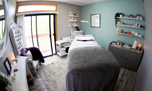 The Queen's Court Beauty Studio in San Luis Obispo, CA (2)
