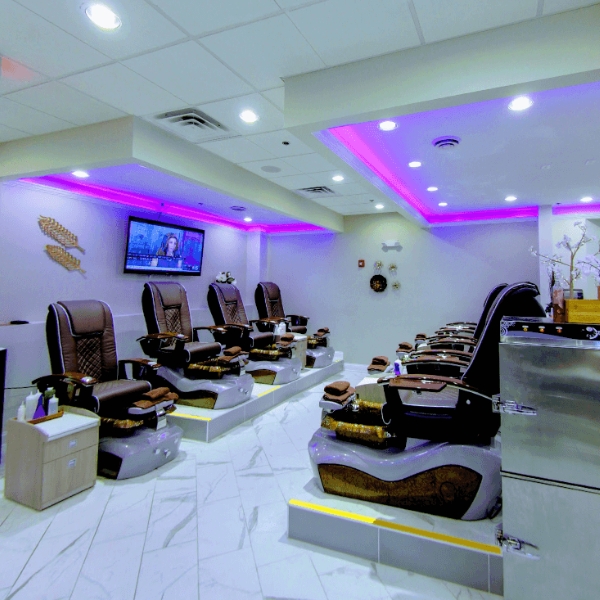Magic Nails Oakbrook Terrace in Oakbrook Terrace, IL
