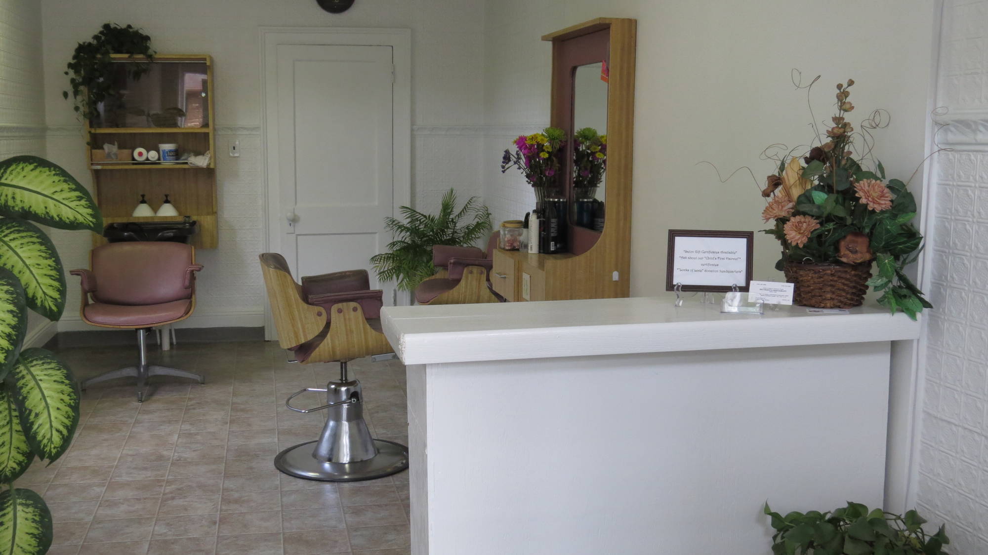 Mane Line Hair Design in Carbondale, PA (2)