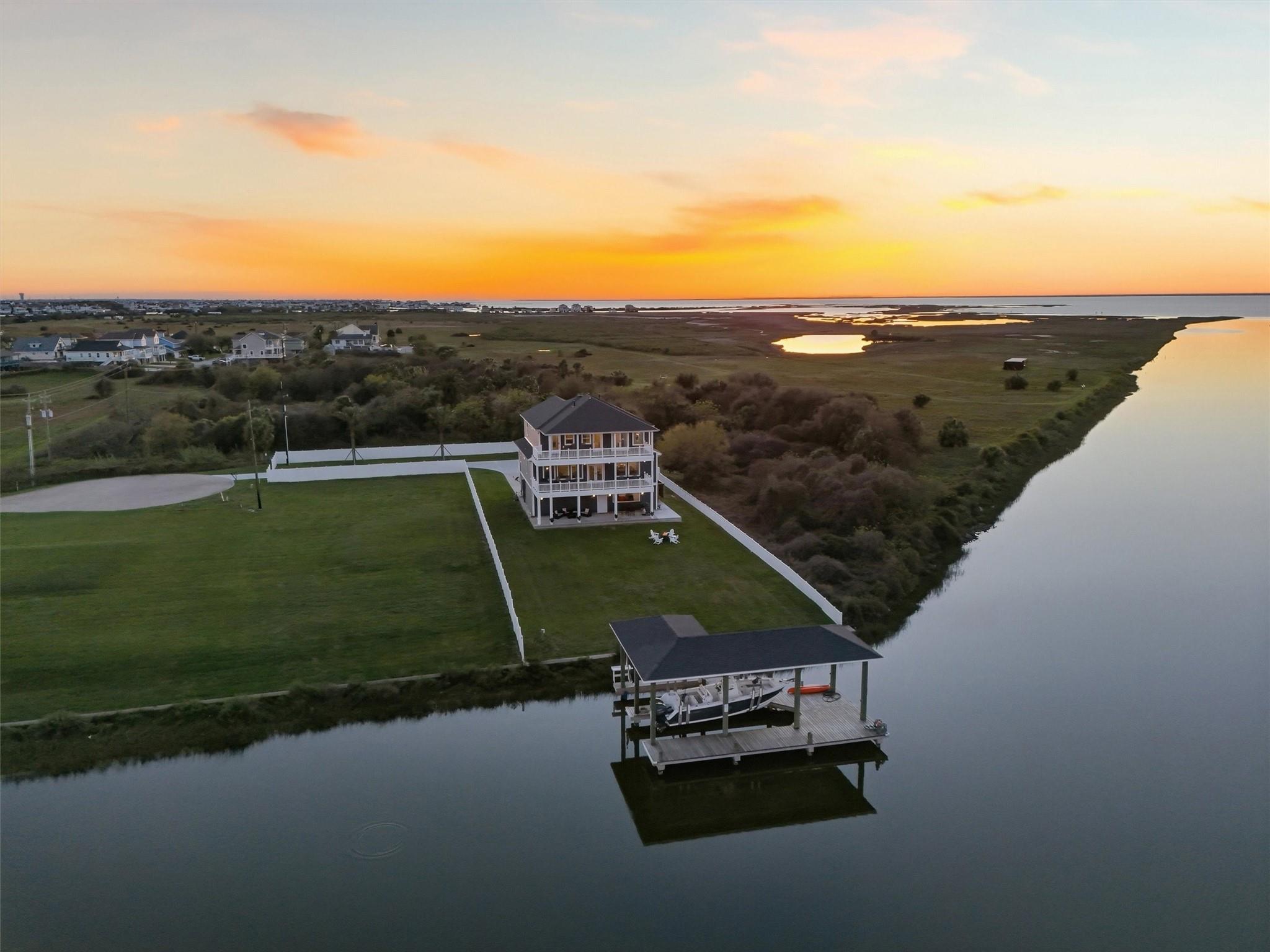 Ashley Marquez, Galveston Realtor | GTX Realty Group in Galveston, TX (5)
