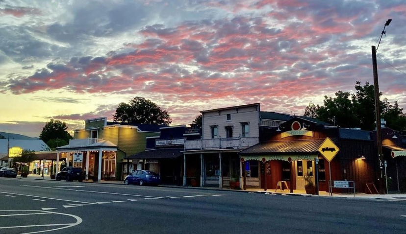The Porch Cafe & Bar in Santa Margarita, CA (2)