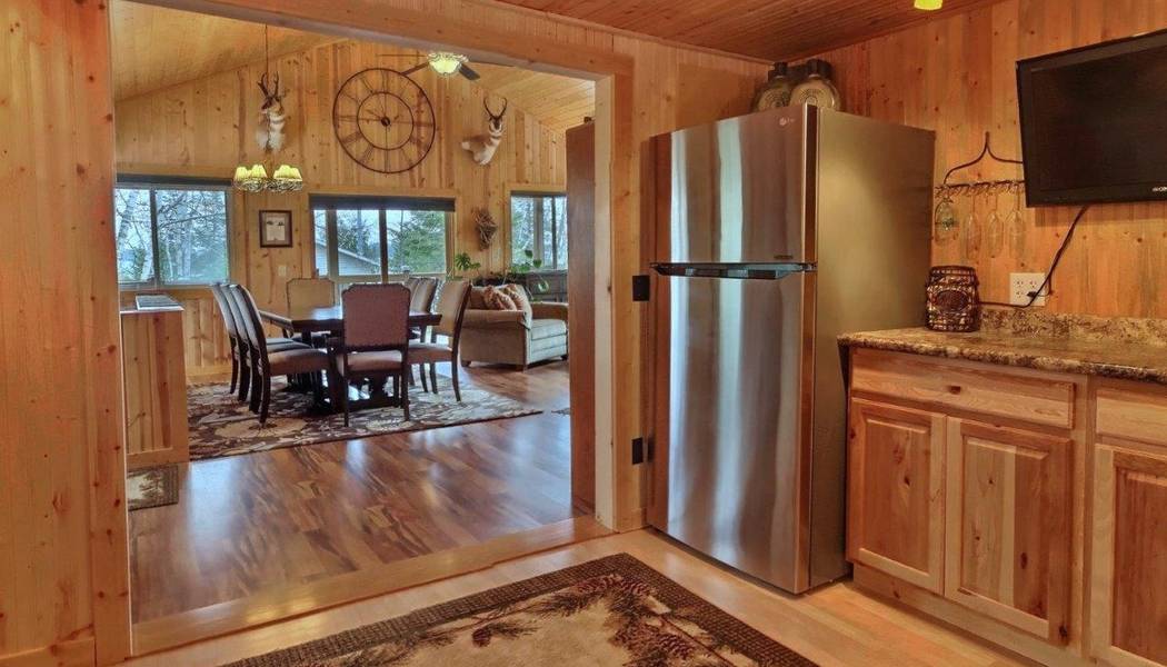 Jeremy Ryan - Eliason Realty of the North LLC in Eagle River, WI (6)