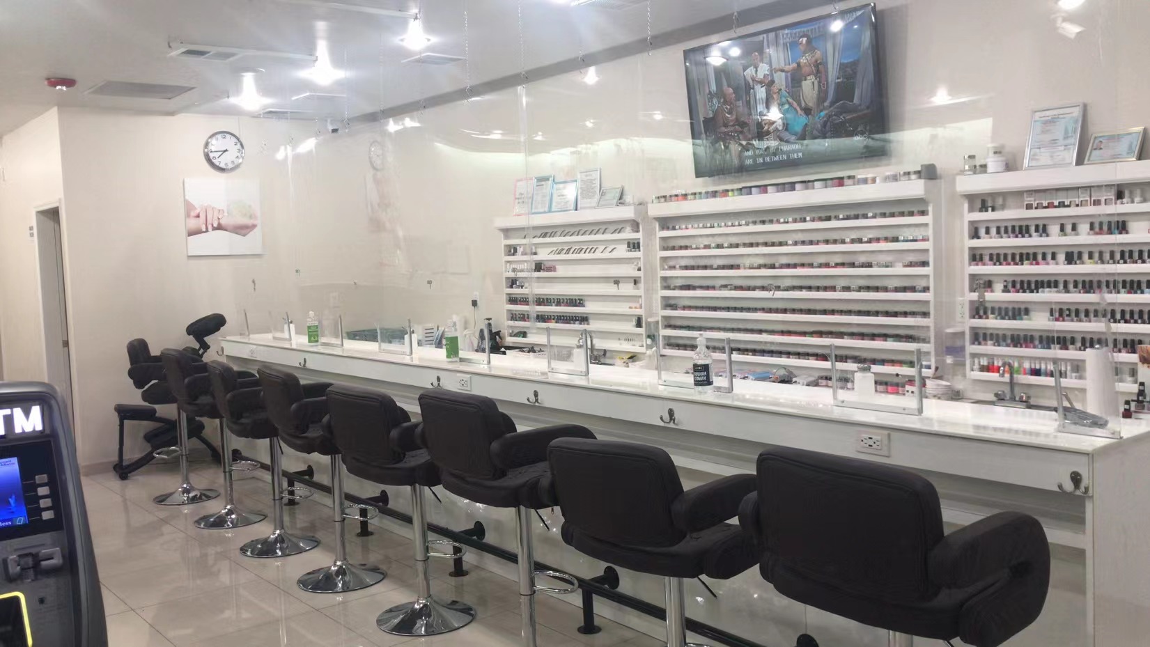 Color city nail spa in Jersey City, NJ (3)