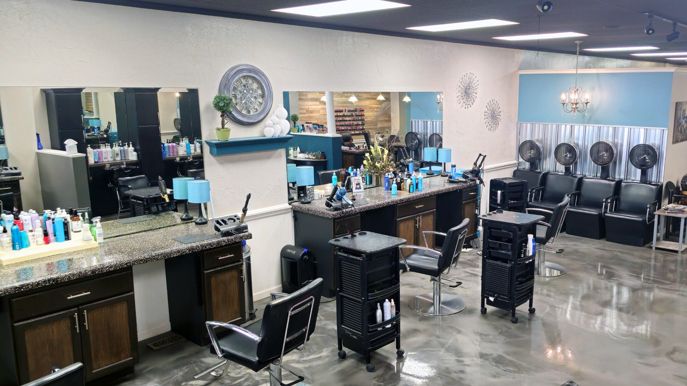 Salon 114 in Ravenna, OH