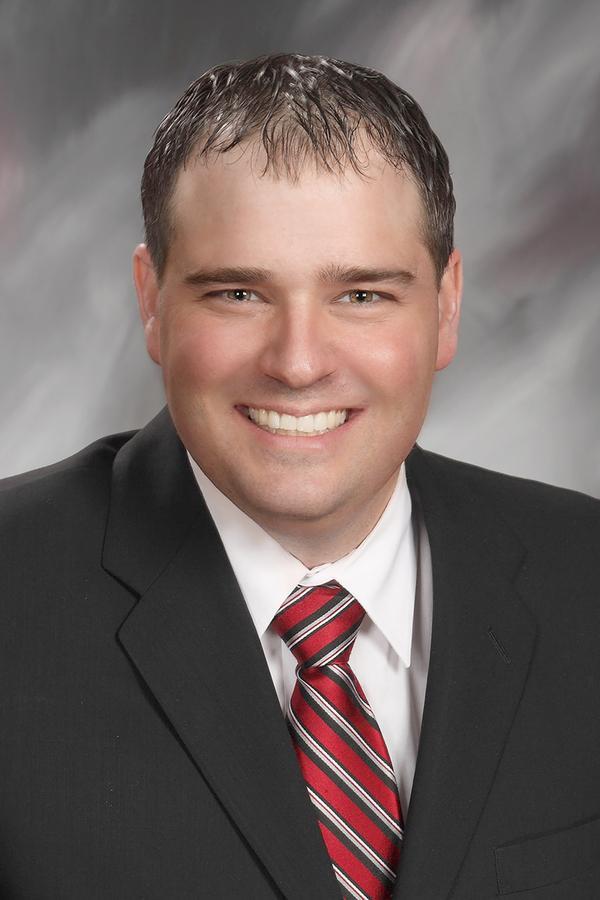 Edward Jones - Financial Advisor: Mike Neill, AAMS® in Clyde, OH (3)