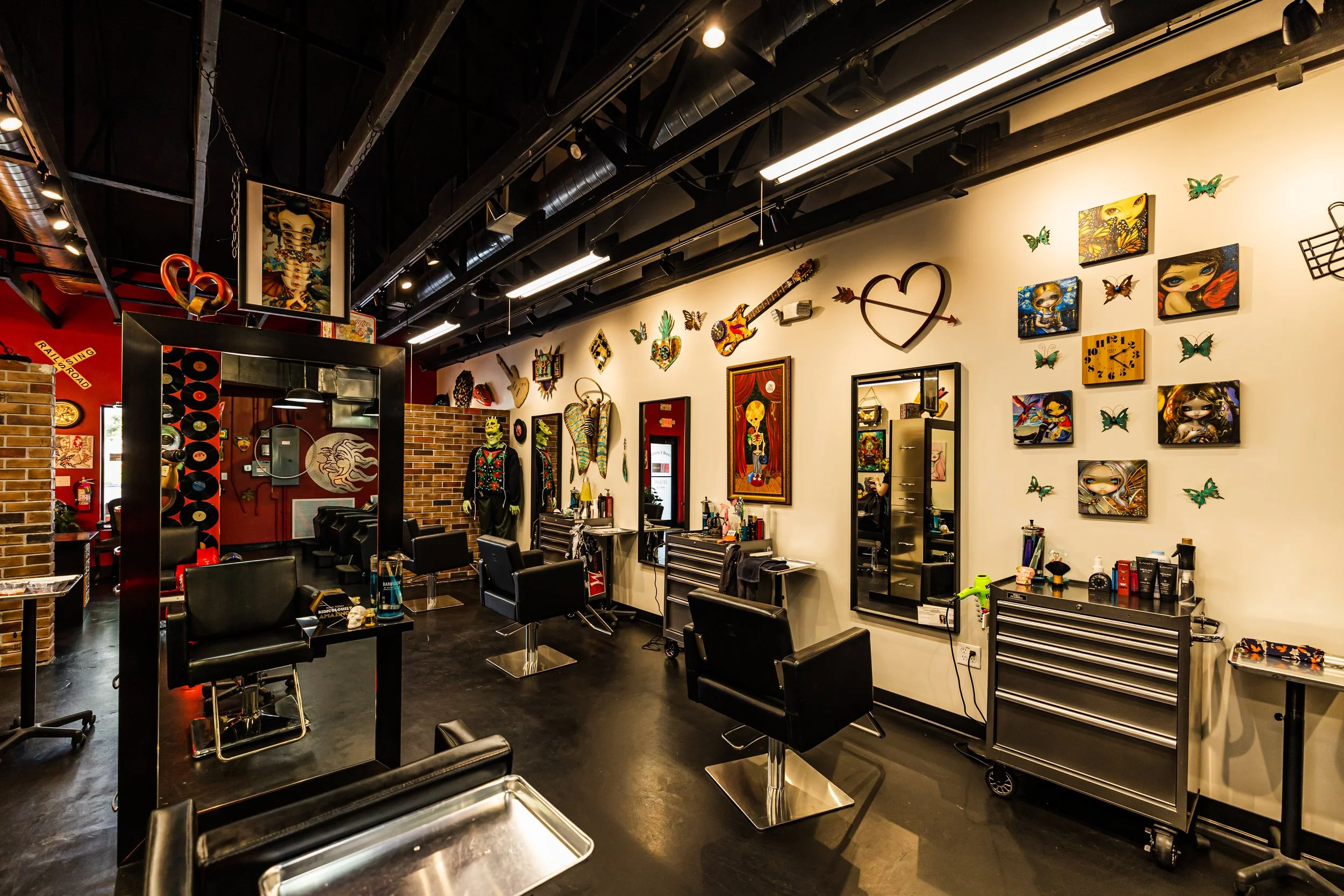 Salon Mixx in Davie, FL