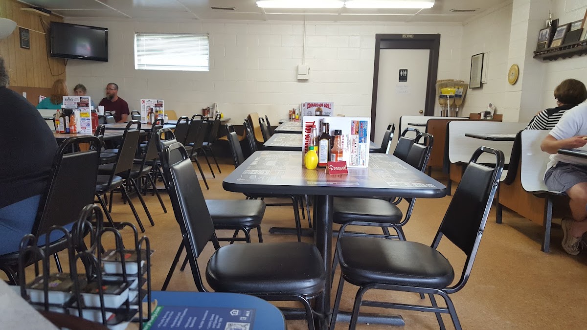 Crossroads Grill in Taylorsville, NC (6)